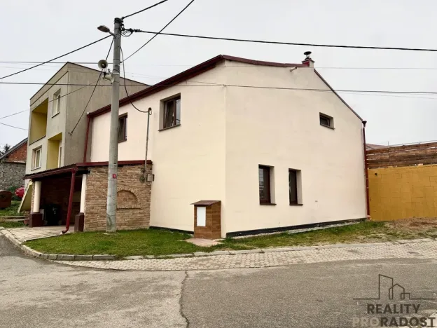 Prodej ubytování, Zaječí, Zahradní, 240 m2