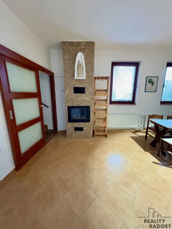 Prodej ubytování, Zaječí, Zahradní, 240 m2