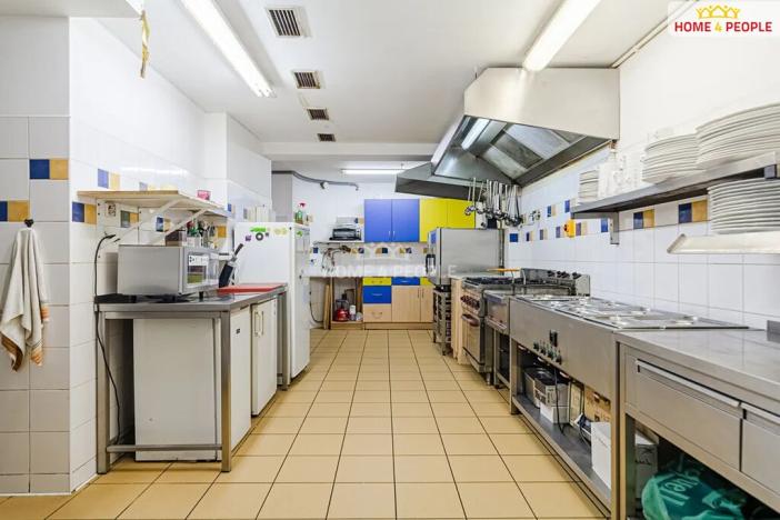 Prodej vily, Karlovy Vary, Merklínská, 700 m2