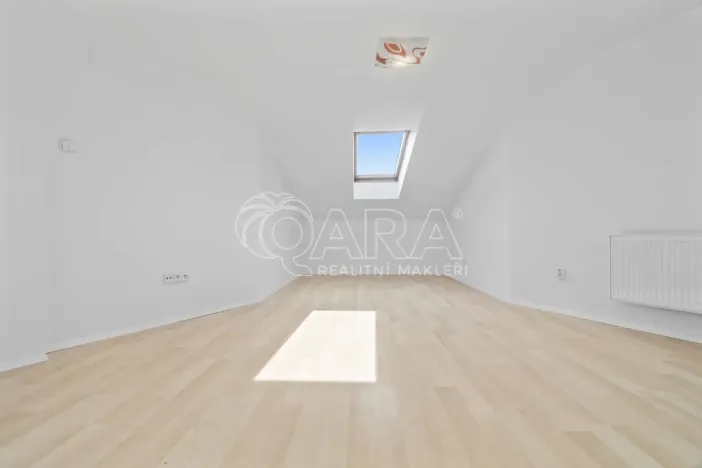 Pronájem bytu 3+kk, Praha - Vysočany, Spojovací, 91 m2