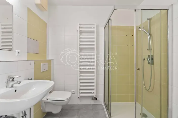 Pronájem bytu 3+kk, Praha - Vysočany, Spojovací, 91 m2