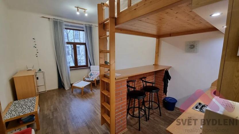 Pronájem bytu 1+kk, Praha - Žižkov, Jagellonská, 35 m2