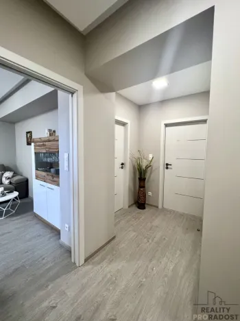 Prodej bytu 3+1, Jesenice, 92 m2