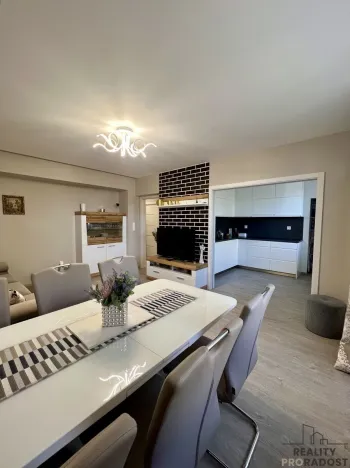 Prodej bytu 3+1, Jesenice, 92 m2