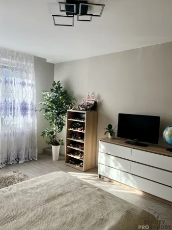 Prodej bytu 3+1, Jesenice, 92 m2