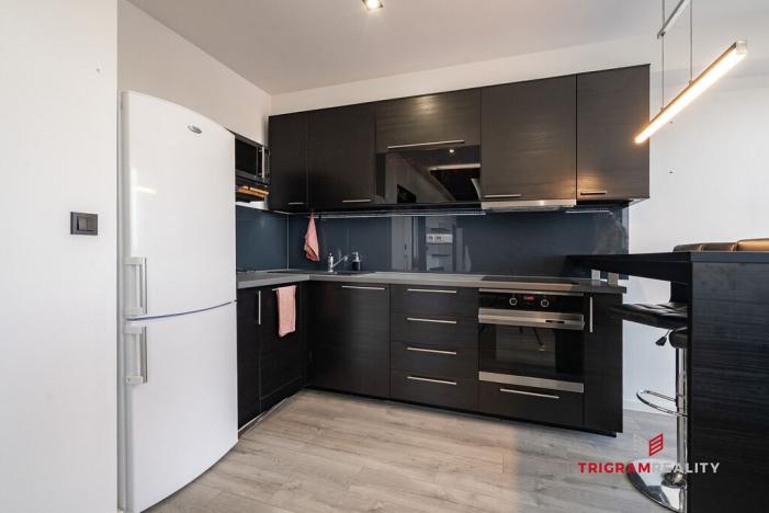 Pronájem bytu 2+kk, Hradec Králové - Třebeš, Ve Stromovce, 59 m2