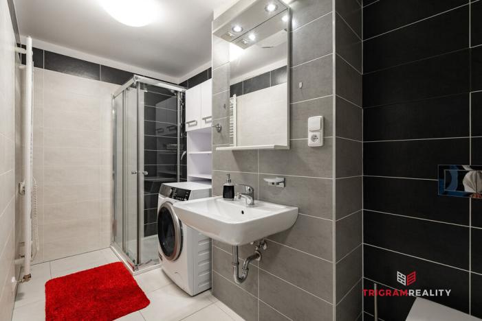 Pronájem bytu 2+kk, Hradec Králové - Třebeš, Ve Stromovce, 59 m2