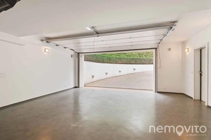 Prodej vily, Praha - Dejvice, V Šáreckém údolí, 459 m2