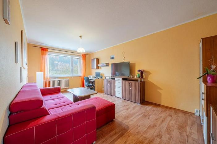 Prodej bytu 3+1, Hroznětín, Sídliště, 80 m2