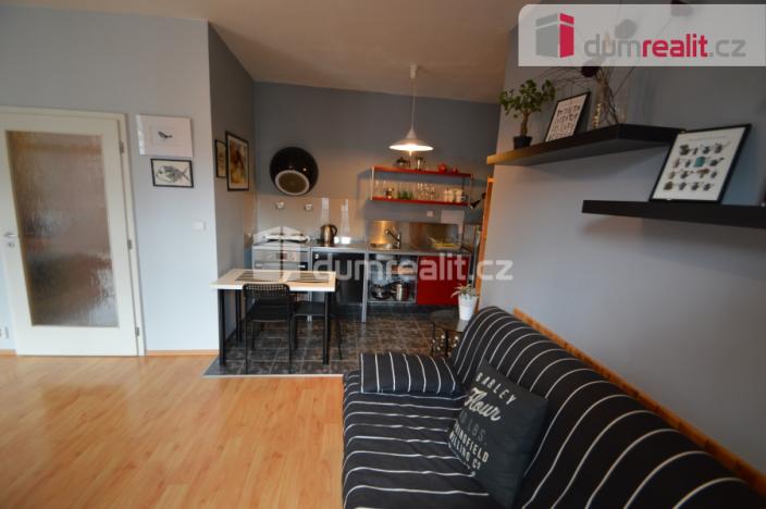 Pronájem bytu 1+kk, Praha - Smíchov, Na Hřebenkách, 52 m2