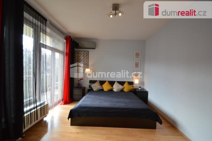 Pronájem bytu 1+kk, Praha - Smíchov, Na Hřebenkách, 52 m2