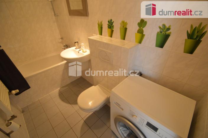 Pronájem bytu 1+kk, Praha - Smíchov, Na Hřebenkách, 52 m2