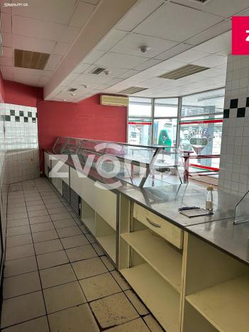 Pronájem obchodního prostoru, Zlín, Trávník, 30 m2