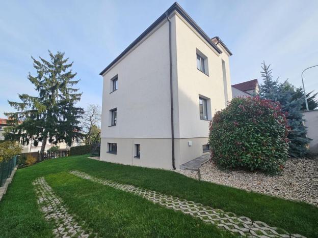 Pronájem rodinného domu, Praha - Hostivař, Herbenova, 243 m2