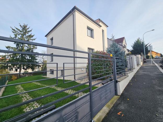 Pronájem rodinného domu, Praha - Hostivař, Herbenova, 243 m2