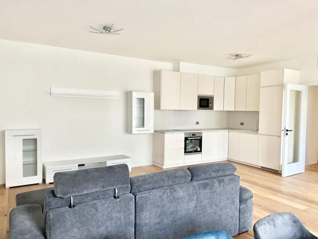 Pronájem bytu 2+kk, Praha - Smíchov, Grafická, 70 m2