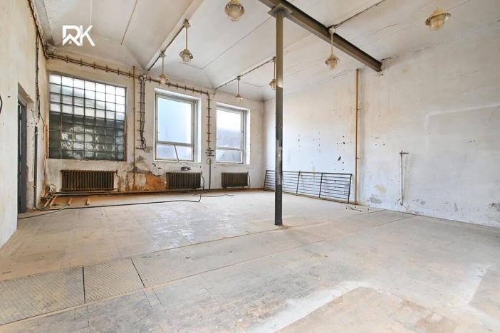 Prodej obchodního prostoru, Kolín, Pražská, 600 m2