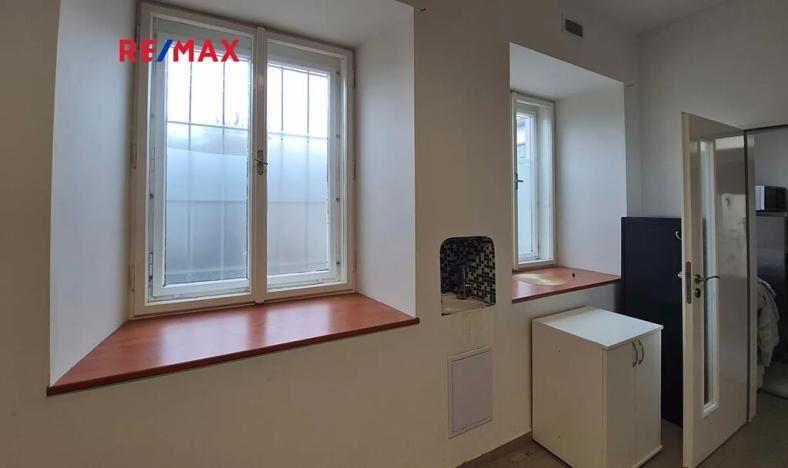 Pronájem obchodního prostoru, Polička, Tylova, 38 m2