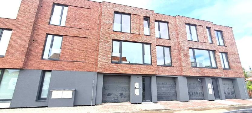 Pronájem bytu 2+kk, Praha - Čakovice, Bělomlýnská, 31 m2