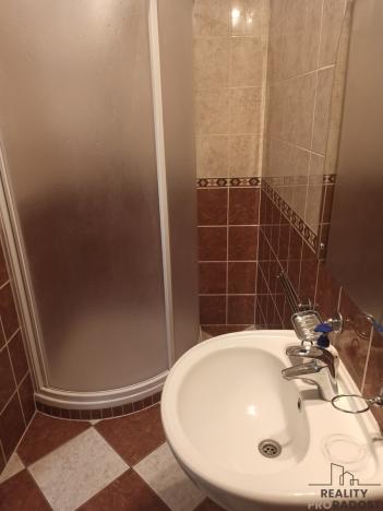 Pronájem bytu 2+1, Holešov, nám. Dr. E. Beneše, 67 m2