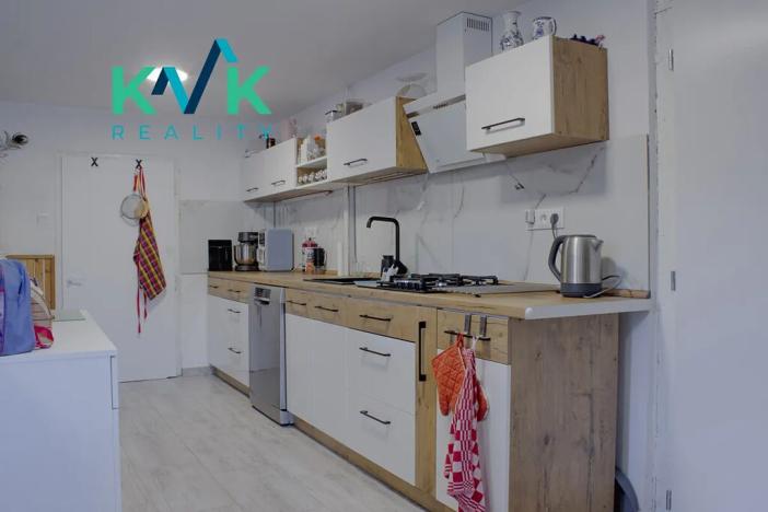 Prodej rodinného domu, Březová, Nad Kostelem, 200 m2