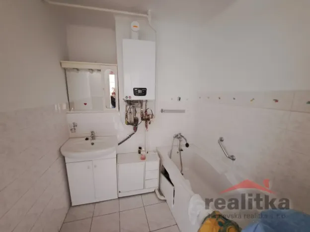 Prodej bytu 3+1, Opava, Polní, 69 m2