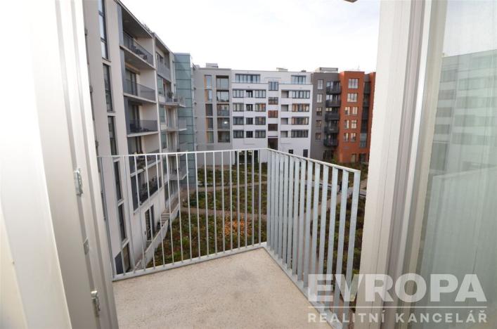 Pronájem bytu 2+kk, Praha - Smíchov, Nádražní, 53 m2