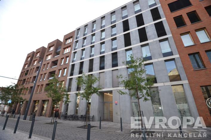 Pronájem bytu 2+kk, Praha - Smíchov, Nádražní, 53 m2