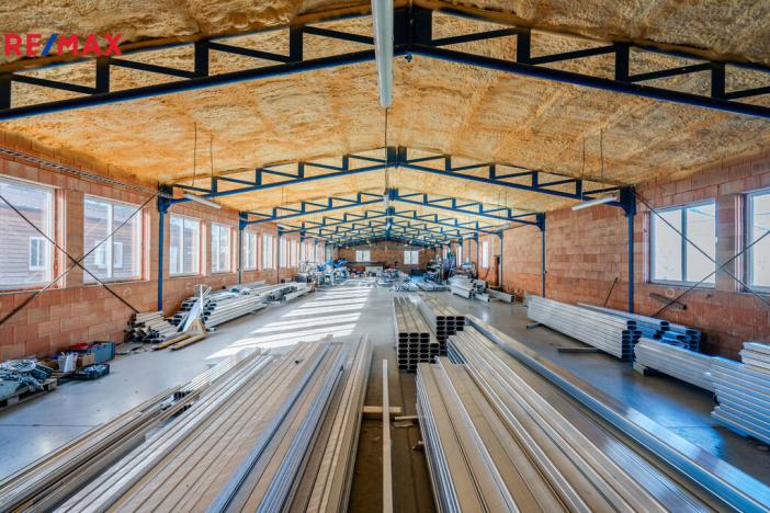 Pronájem skladu, Troubsko, U lednice, 3000 m2