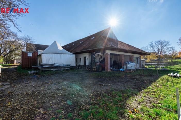 Pronájem skladu, Troubsko, U lednice, 3000 m2