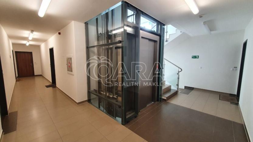 Pronájem bytu 1+kk, Praha - Stodůlky, Petržílkova, 42 m2