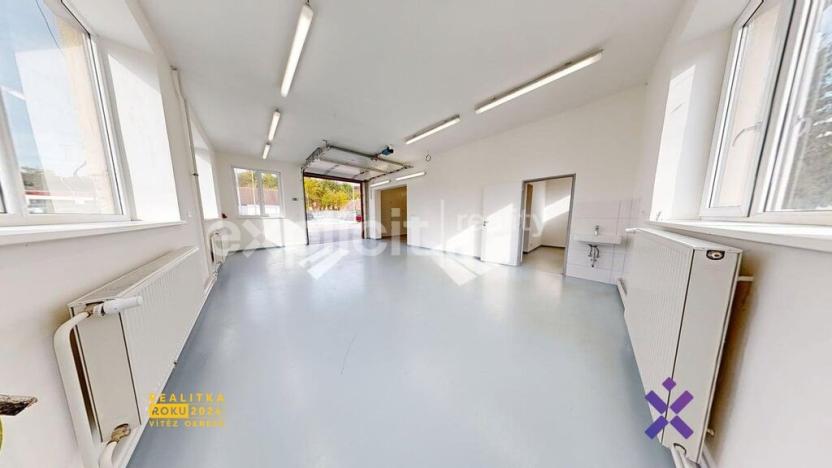 Pronájem skladu, Zlín, U Tescomy, 174 m2