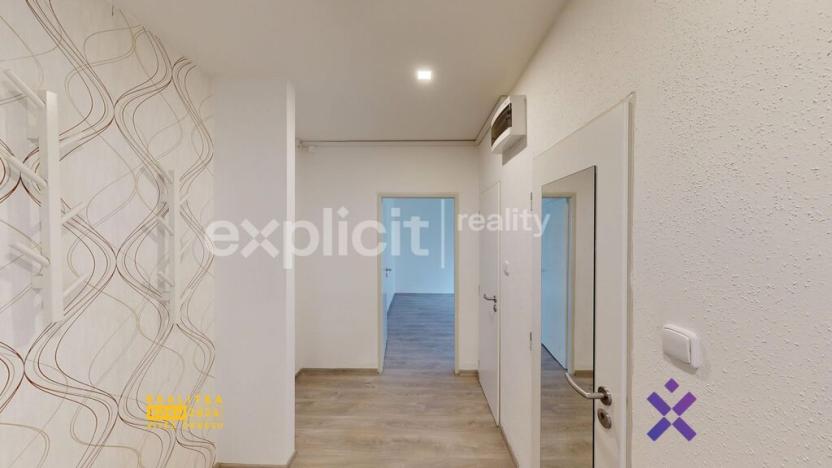 Pronájem bytu 2+1, Kroměříž, Velehradská, 62 m2