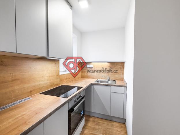 Pronájem bytu 1+1, Lanškroun - Žichlínské Předměstí, Lázeňská, 42 m2