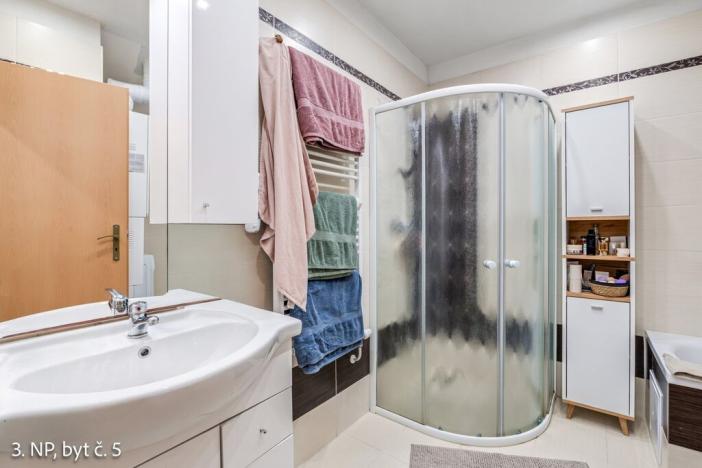 Prodej činžovního domu, Osek, K. H. Borovského, 452 m2