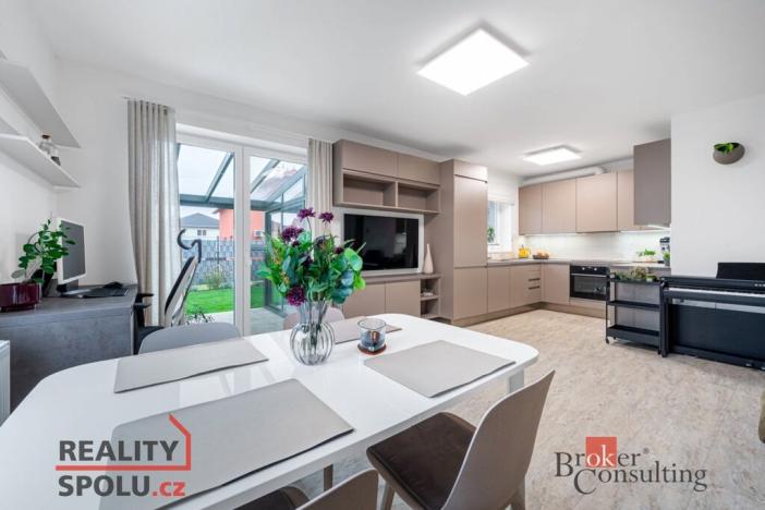 Prodej bytu 3+kk, Polerady, 77 m2