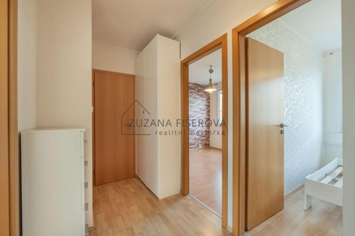 Pronájem bytu 3+1, Praha, V rovinách, 56 m2