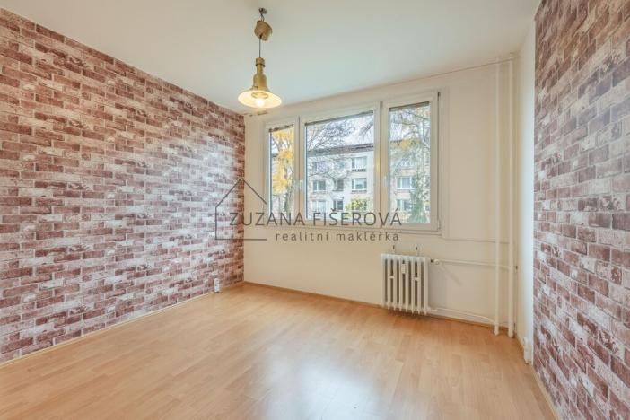 Pronájem bytu 3+1, Praha, V rovinách, 56 m2