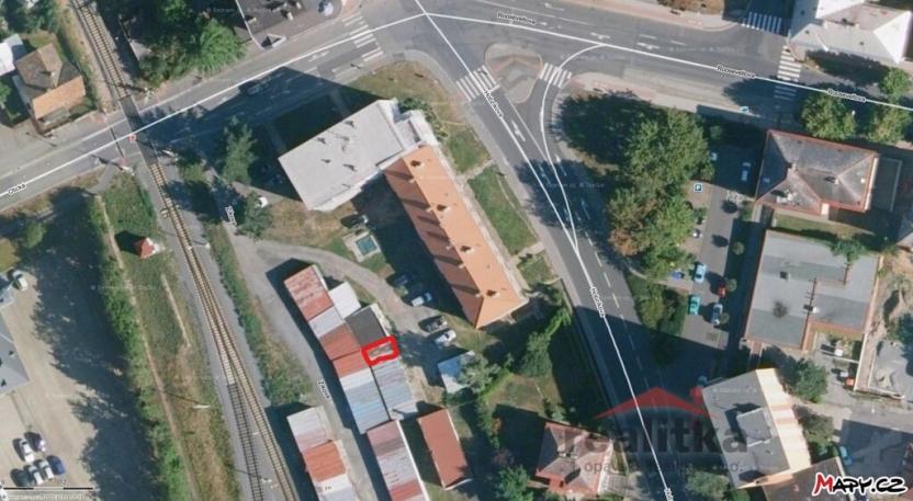 Pronájem garáže, Opava - Předměstí, Zíkova, 18 m2