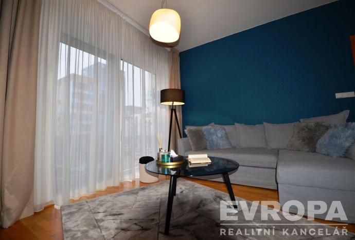 Pronájem bytu 2+kk, Praha - Vinohrady, Korunní, 82 m2