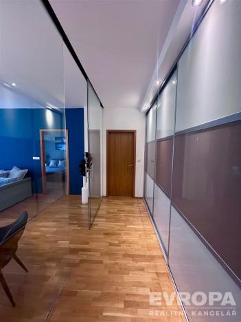 Pronájem bytu 2+kk, Praha - Vinohrady, Korunní, 82 m2