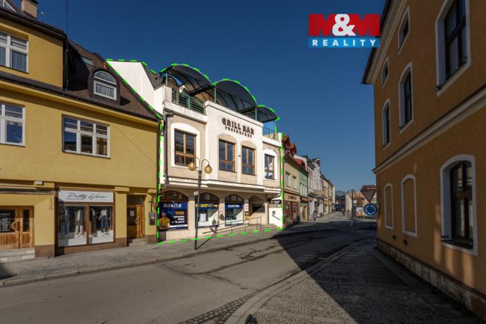 Prodej obchodního prostoru, Rožnov pod Radhoštěm, Masarykovo náměstí, 670 m2