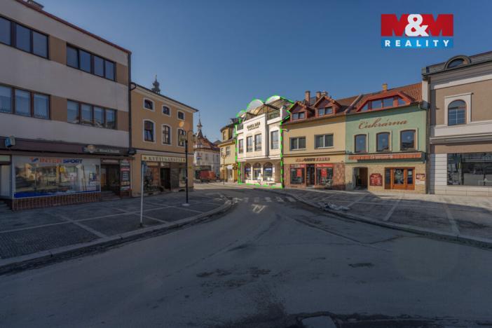 Prodej obchodního prostoru, Rožnov pod Radhoštěm, Masarykovo náměstí, 670 m2