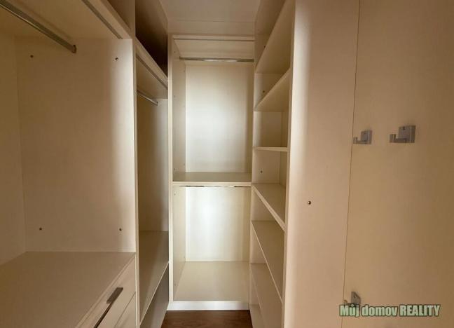 Pronájem bytu 3+kk, Praha - Vysočany, Ocelářská, 80 m2