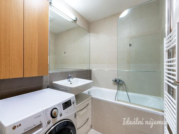 Pronájem bytu 2+kk, Říčany, Na Fialce, 48 m2