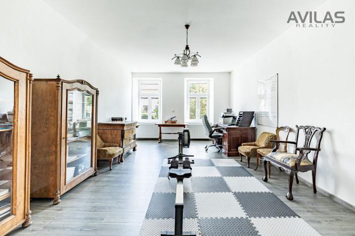 Prodej komerční nemovitosti, Benešov, Masarykovo náměstí, 256 m2