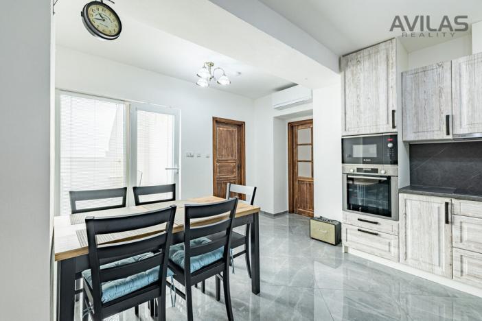 Prodej komerční nemovitosti, Benešov, Masarykovo náměstí, 256 m2