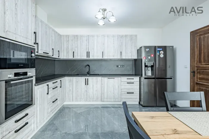 Prodej komerční nemovitosti, Benešov, Masarykovo náměstí, 256 m2