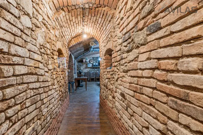 Prodej komerční nemovitosti, Benešov, Masarykovo náměstí, 256 m2