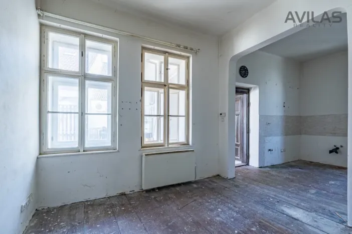 Prodej komerční nemovitosti, Benešov, Masarykovo náměstí, 256 m2